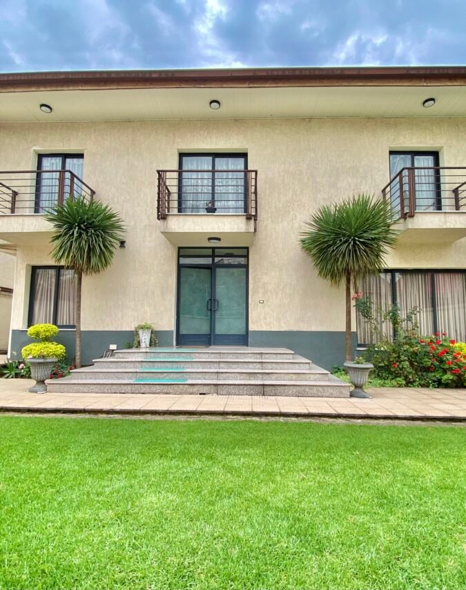 ARK Luxury Garden Villa